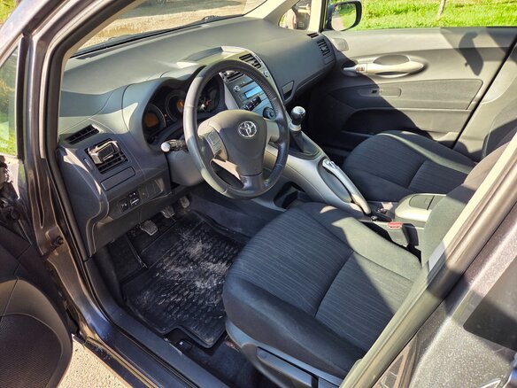 2008 Toyota Auris I, серый, 680000 рублей - вид 8