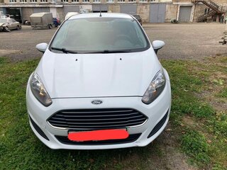 2015 Ford Fiesta Mk6 Рестайлинг, белый, 730000 рублей, вид 4