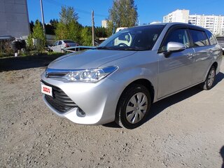 2017 Toyota Corolla Fielder XI (E160, E170, E180) Рестайлинг 1, серебристый, 1380000 рублей, вид 3