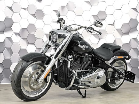 2021 Harley-Davidson Fat Boy, чёрный, 2249000 рублей, вид 2