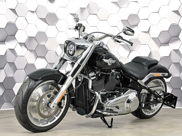 2021 Harley-Davidson Fat Boy, чёрный, 2249000 рублей - вид 1