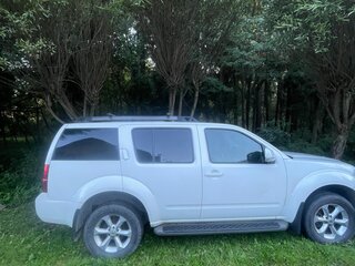 2012 Nissan Pathfinder III Рестайлинг, белый, 1600000 рублей, вид 3