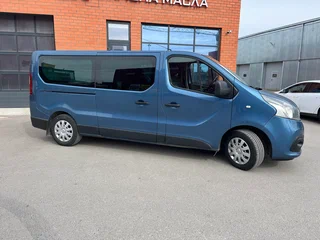 2015 Renault Trafic III, синий, 1800000 рублей, вид 2
