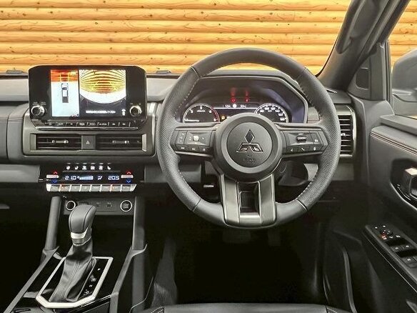 2025 Mitsubishi Triton VI, чёрный, 4690000 рублей - вид 11