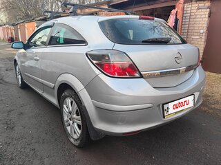 2009 Opel Astra GTC H Рестайлинг, серебристый, 700000 рублей, вид 4