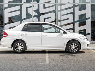 2013 Nissan Tiida I Рестайлинг, белый, 790000 рублей, вид 5