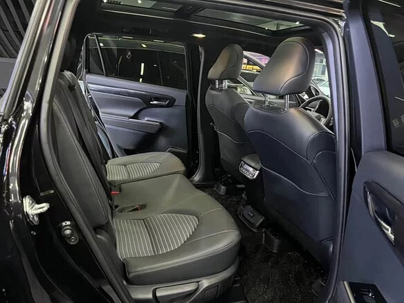 2022 Toyota Crown Kluger, чёрный, 5006700 рублей - вид 8