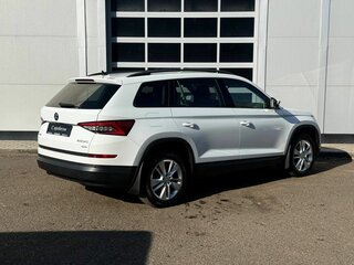 2018 Skoda Kodiaq I, белый, 2200000 рублей, вид 5