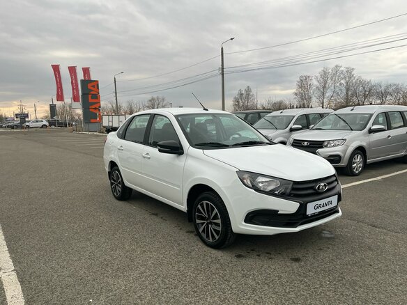 2026 Lada (ВАЗ) Granta I Рестайлинг, белый - вид 1