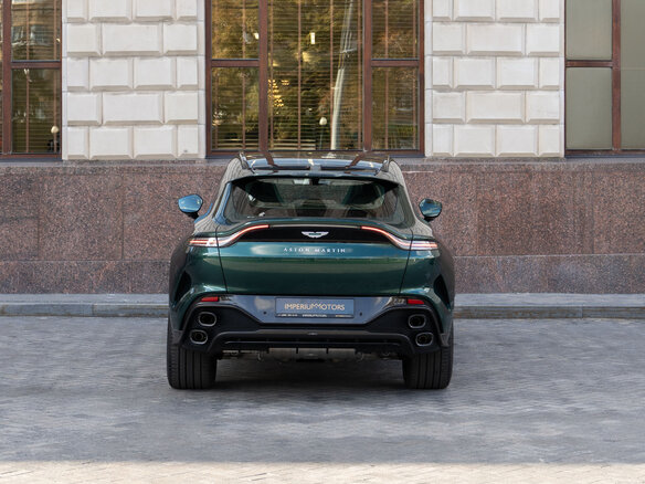 2026 Aston Martin DBX DBX S I, зелёный - вид 10