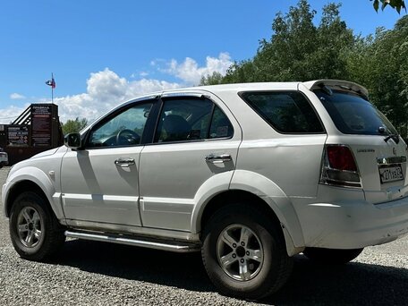 2003 Kia Sorento 4-speed I, белый, 650000 рублей, вид 5
