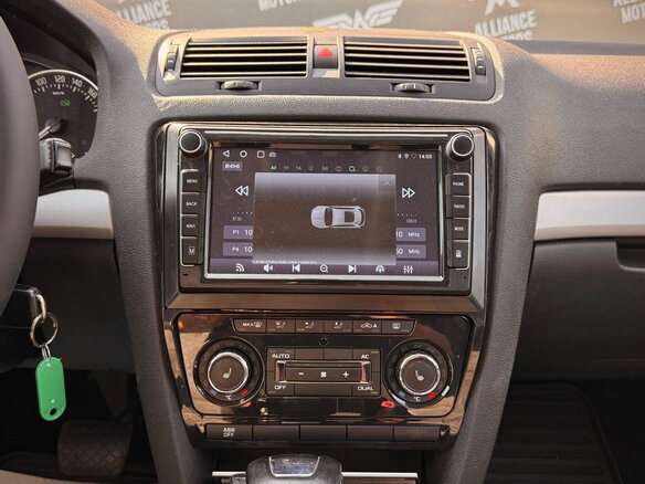 2012 Skoda Octavia II (A5) Рестайлинг, белый - вид 13