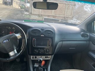 2011 Ford Focus II Рестайлинг, белый, 690000 рублей, вид 4