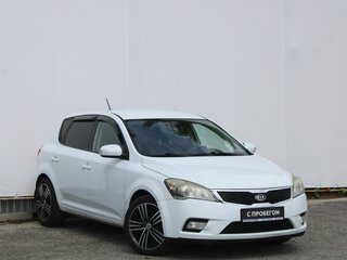 2011 Kia Ceed I Рестайлинг, белый, 610000 рублей, вид 3