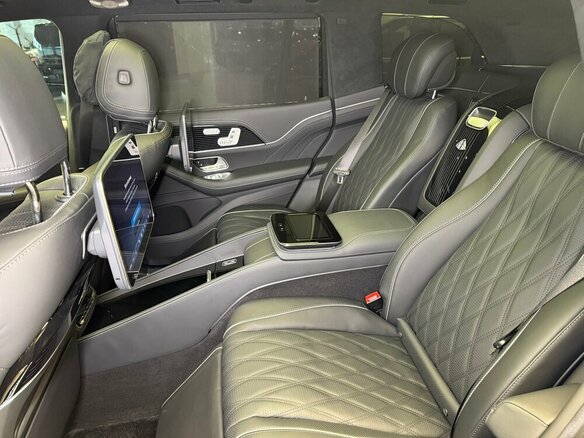 2024 Mercedes-Benz Maybach GLS 600 I, чёрный, 32999000 рублей - вид 17