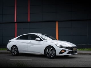2023 Hyundai Elantra N Line VII (CN7) Рестайлинг, белый, 1890000 рублей, вид 4