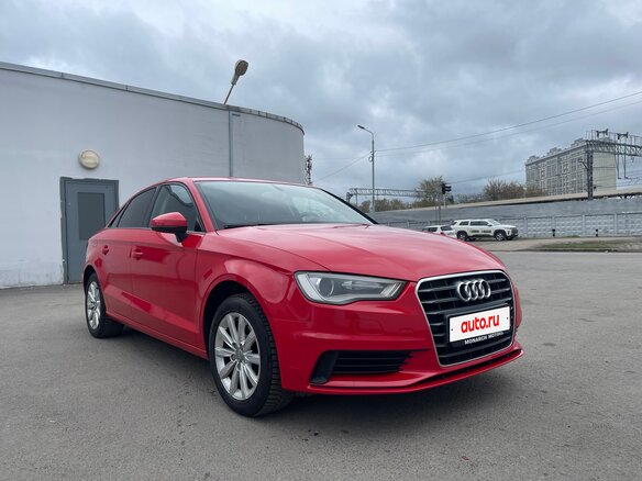 2014 Audi A3 III (8V), красный, 1200000 рублей