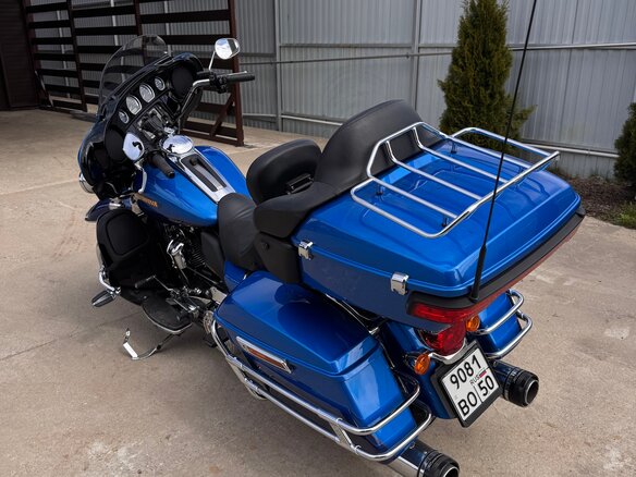 2017 Harley-Davidson Electra Glide, синий, 1800000 рублей - вид 6