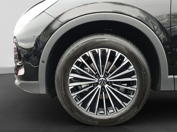 2026 Volkswagen Tiguan III, чёрный, 5239000 рублей - вид 3