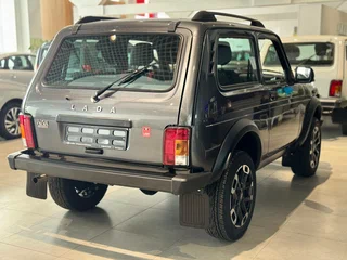 2026 Lada (ВАЗ) Niva Legend Sport I, серый, 1772000 рублей, вид 4