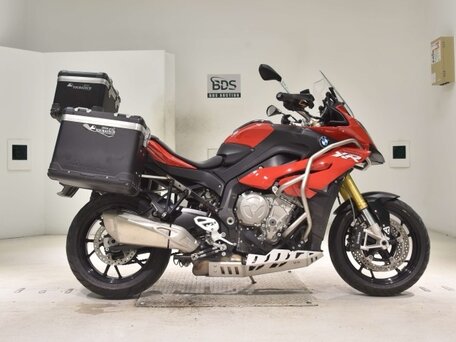 2017 BMW S 1000 XR, красный, 1089000 рублей, вид 2