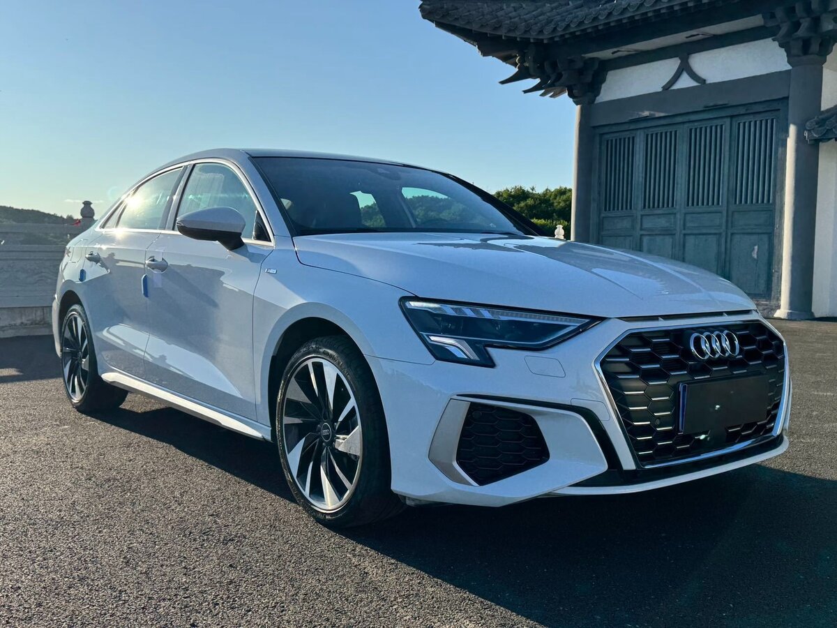 Открыть фотографии: Audi A3 IV (8Y)