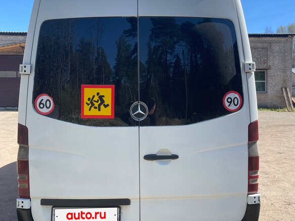 2011 Mercedes-Benz Sprinter, белый, 2380000 рублей - вид 1