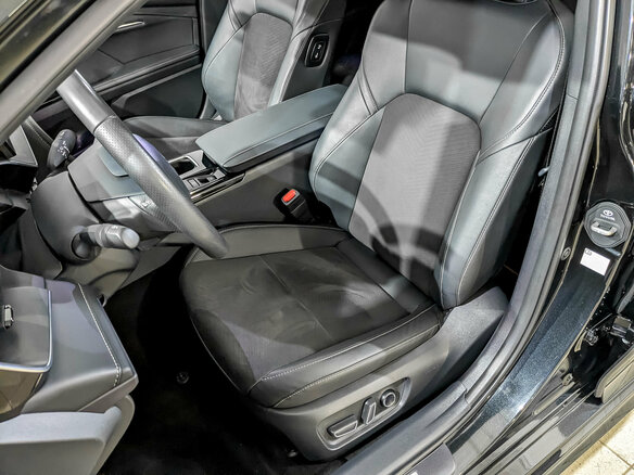 2024 Toyota Camry IX (XV80) China Market, чёрный, 3600000 рублей - вид 20