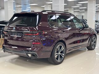 2022 BMW X7 40i I (G07) Рестайлинг, пурпурный, 12399000 рублей, вид 3