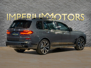 2026 BMW X7 M60i I (G07) Рестайлинг, серый, 22290000 рублей, вид 5