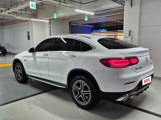 2022 Mercedes-Benz GLC Coupe 300 e I (C253) Рестайлинг, белый, 5000010 рублей, вид 4