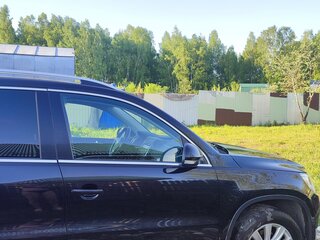 2011 Volkswagen Tiguan I, чёрный, 1245000 рублей, вид 2