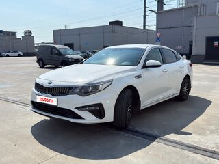 2019 Kia Optima IV Рестайлинг, белый, 1800000 рублей, вид 1