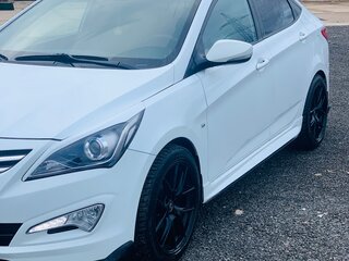 2016 Hyundai Solaris I Рестайлинг, белый, 1200000 рублей, вид 1