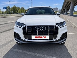 2020 Audi Q7 45 TDI II (4M) Рестайлинг, белый, 7500000 рублей, вид 2