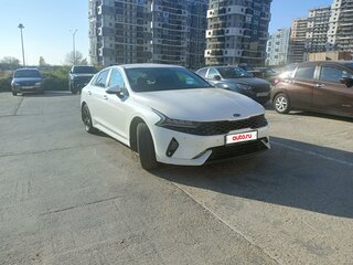 2021 Kia K5 III, белый, 2400000 рублей, вид 5