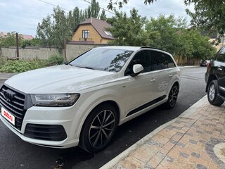 2018 Audi Q7 II (4M), белый, 4300000 рублей, вид 1