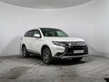 2018 Mitsubishi Outlander III Рестайлинг 2, белый - вид 2