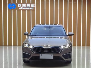 2021 Skoda Octavia IV (A8), бежевый, 1571000 рублей, вид 3