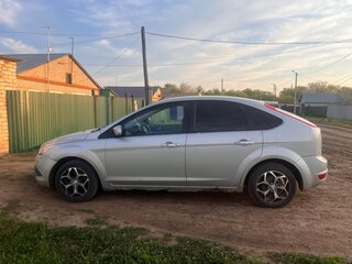 2008 Ford Focus II Рестайлинг, серебристый, 290000 рублей, вид 4