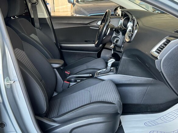 2021 Kia XCeed I, серый, 1875000 рублей - вид 11