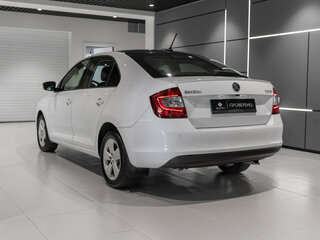 2017 Skoda Rapid I Рестайлинг, белый, 1475000 рублей, вид 4