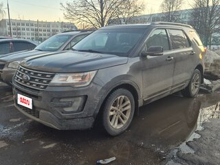 2016 Ford Explorer V Рестайлинг, серый, 1700000 рублей, вид 4