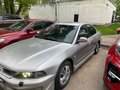 2000 Mitsubishi Galant VIII Рестайлинг, серебристый, 150000 рублей - вид 2