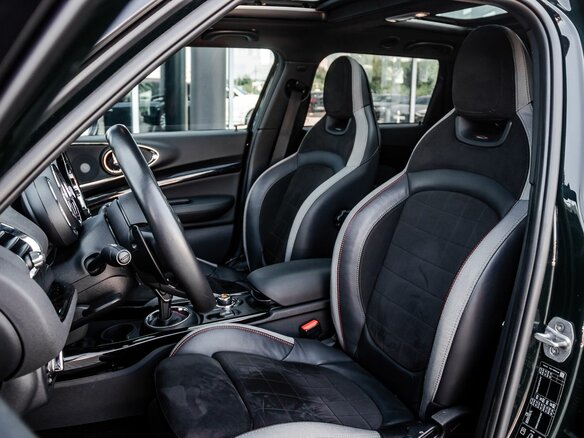 2020 Mini Clubman JCW John Cooper Works II Рестайлинг, зелёный, 3100000 рублей - вид 18