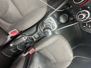 2014 Kia Rio 5-speed III, чёрный, 800000 рублей, вид 5