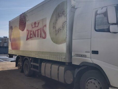 2008 Volvo FH, белый, 5000000 рублей, вид 3