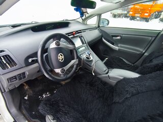 2009 Toyota Prius III (XW30), белый, 1050000 рублей, вид 3