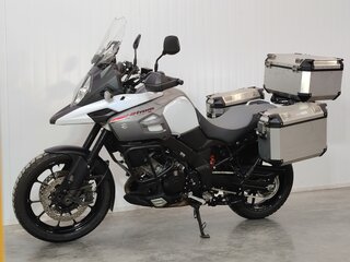 2017 Suzuki V-Strom 1000, белый, 779000 рублей, вид 4