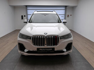 2021 BMW X7 40i I (G07), белый, 9390000 рублей, вид 2